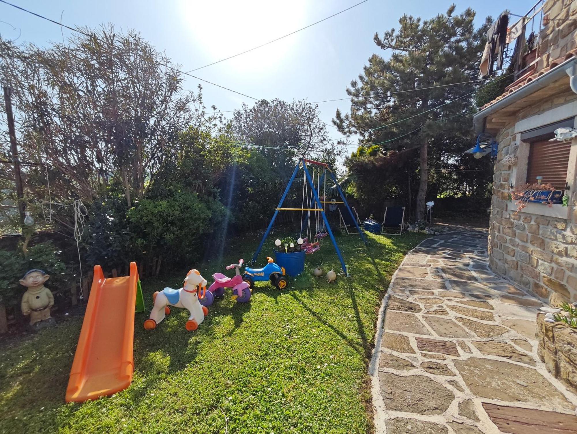 Cozy Istrian House Guest House Izola Exterior photo
